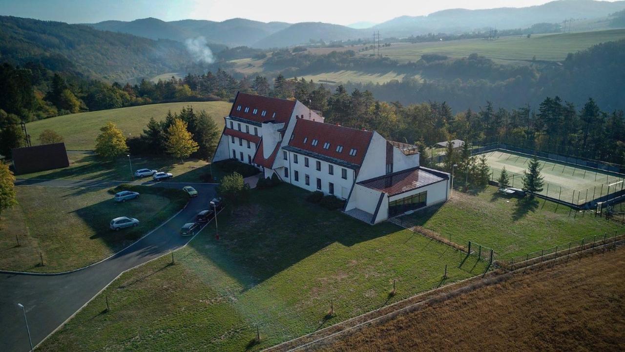 Hotel Berounka Hrebecniky Exteriör bild
