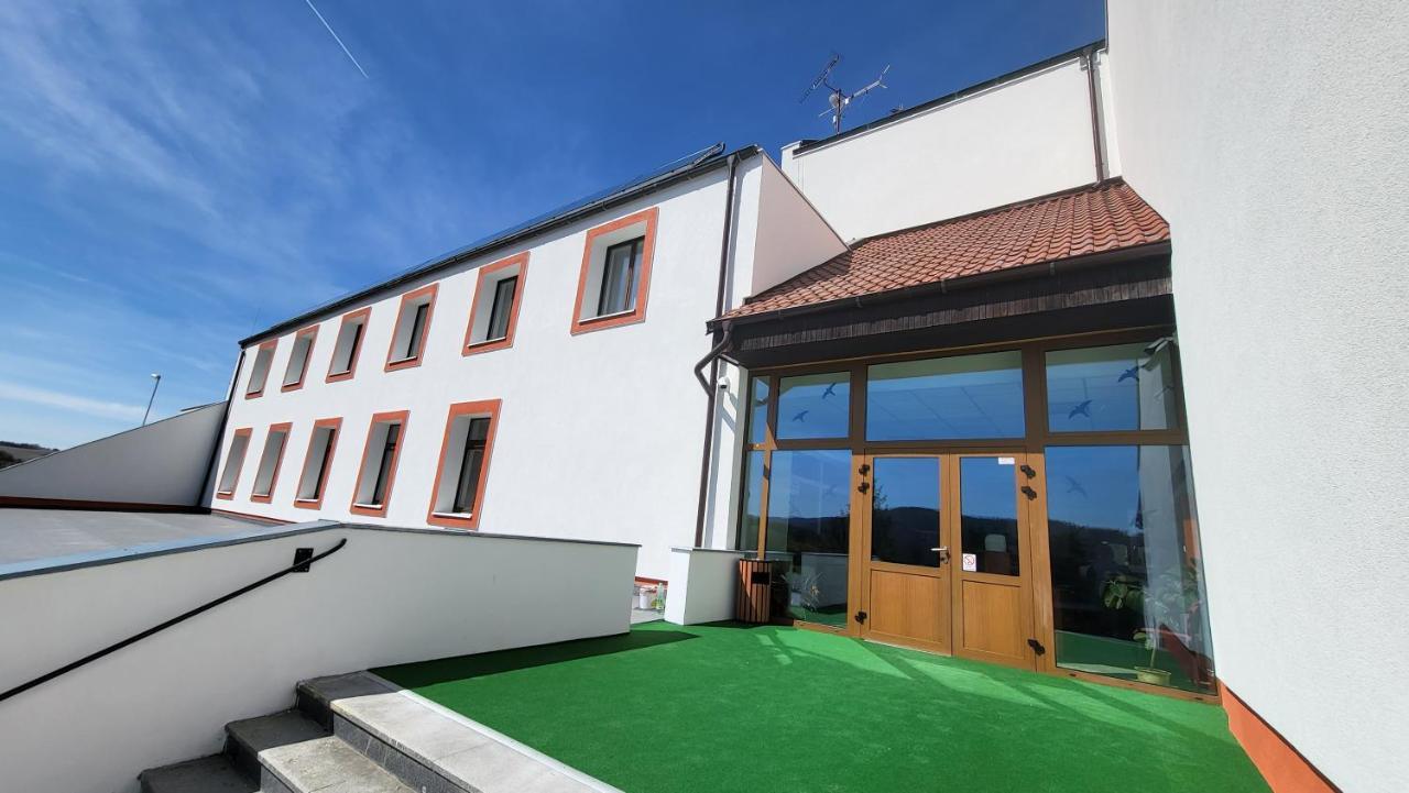 Hotel Berounka Hrebecniky Exteriör bild
